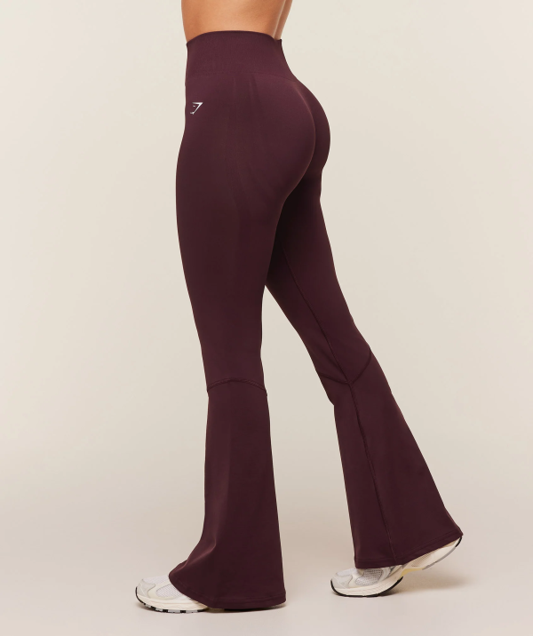 Everyday Seamless Flared Legging 2.0