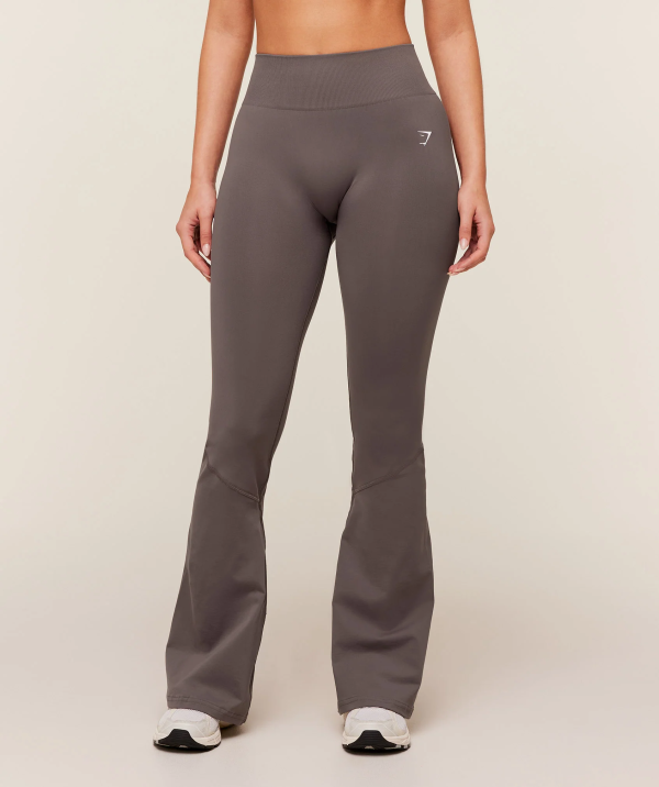 Everyday Seamless Flared Legging 2.0