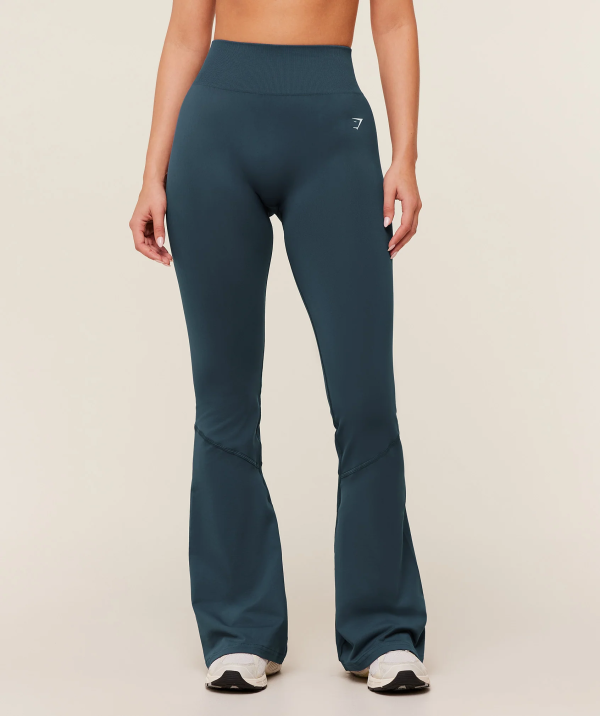 Everyday Seamless Flared Legging 2.0